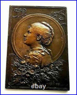 1034 Médaille Fonte Portrait de jeune femme, 1891, signé Vernier (100 mm)