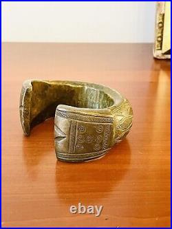 ANCIEN GROS BRACELET D'ESCLAVE EN BRONZE GRAVÉ XIX Siècle ART PREMIER AFRICAIN