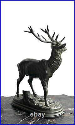 Alfred Dubuccand Cerf, bronze à patine vert-brun anthracite, fin XIXè siècle