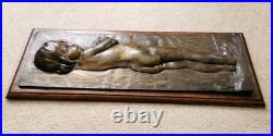 Ancien Bas-relief en Bronze Patiné signé BOUCHARDON Enfant Nu XIXe siècle Ancien Bas-relief en Bronze Patiné signé BOUCHARDON Enfant Nu XIXe siècle