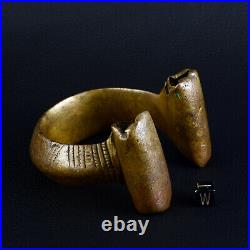 Ancien Bracelet torque Touareg XIXe siècle en bronze 9 cm Ethnographie Afrique