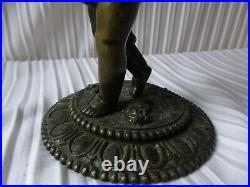 Ancien bougeoir en bronze figurant un PUTTI fin du XIX eme siècle percé en lampe