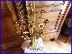 Ancien candélabre, objet religieux, bougoir, fleurs, 7 feux, XIXe siècle Ancien candélabre, objet religieux, bougoir, fleurs, 7 feux, XIXe siècle