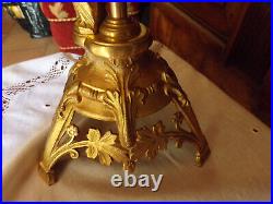 Ancien candélabre, objet religieux, bougoir, fleurs, 7 feux, XIXe siècle Ancien candélabre, objet religieux, bougoir, fleurs, 7 feux, XIXe siècle