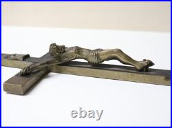 Ancien grand et beau Crucifix en bois et bronze à suspendre XIX-XXe siècle