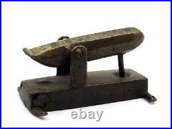 Ancien jouet népalais pilon à riz miniature Bronze Népal XIXe siècle