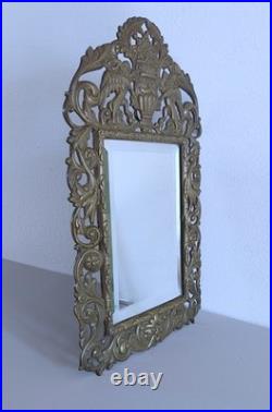 Ancien miroir biseauté en bronze Victorien / Baroque Style XIXe siècle Ancien miroir biseauté en bronze Victorien / Baroque Style XIXe siècle