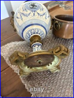 Ancien pied de lampe en porcelaine de Chantilly monture bronze XIX siècle