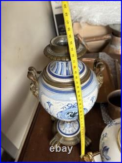 Ancien pied de lampe en porcelaine de Chantilly monture bronze XIX siècle