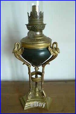 Ancienne Belle Lampe A Petrole Col De Signe Style Empire Fin XIX Siecle