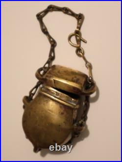 Ancienne Boîte à Silex Amorçoir en bronze doré chasse Moyen-Orient XIXe siècle