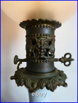 Ancienne Lampe A Petrole Huile Moderateur Porcelaine Bronze XIX Siecle