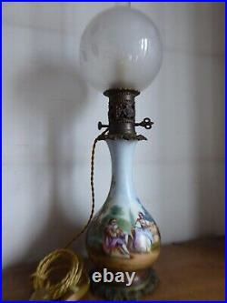 Ancienne Lampe A Petrole Huile Moderateur Porcelaine Bronze XIX Siecle