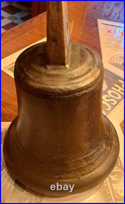 Ancienne cloche bronze XIXe siècle chapelle victorienne / cloche d'école 8.5 kg