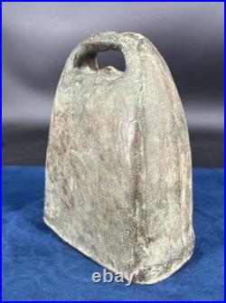 Ancienne cloche de vache en bronze XIXe siècle cloche a bétail ferme rustique