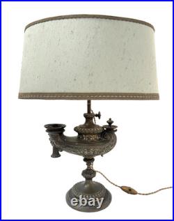 Ancienne lampe a huile mise a l'électricité XIX siècle
