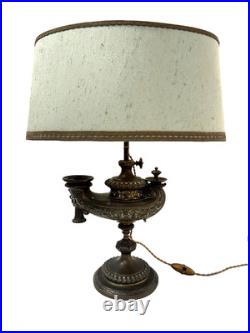 Ancienne lampe a huile mise a l'électricité XIX siècle