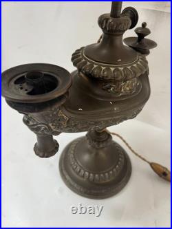 Ancienne lampe a huile mise a l'électricité XIX siècle