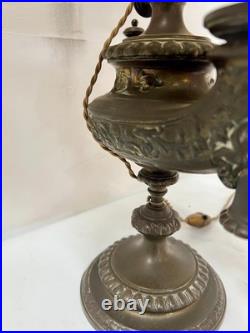 Ancienne lampe a huile mise a l'électricité XIX siècle