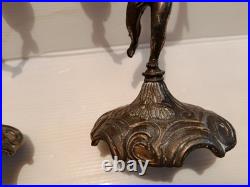 Ancienne paire de bougeoirs aux putti style Napoléon III XIXe siècle