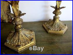 Ancienne paire de chandeliers d'église en bronze et porcelaine XIXe siècle