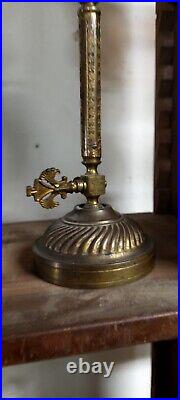 Antique Lumière À Pétrole En Bronze XIX Siècle