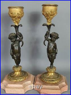 Antique paire de bougeoirs bronze formant des putti XIXe siècle Très bel état