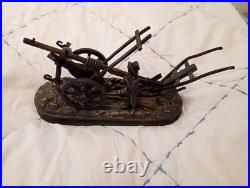 Antiquité inspiration Édouard Drouot XIX siècle charrue en bronze avec personnag
