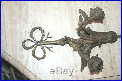 Applique en bronze XIX siècle décor panier feuilles fleur ruban H 48 cm superbe