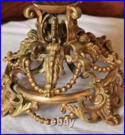 BOÎTE À PARFUMS EN FORME D'OEUF. BOIS ET BRONZE. FRANCE. XIXe SIÈCLE