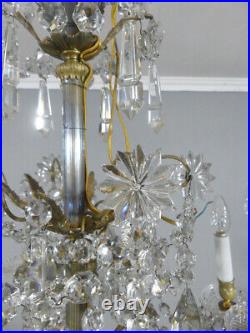 Baccarat, Grand Lustre 12 Lumières En Cristal Et Bronze, époque XIX ème Siècle