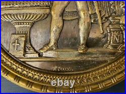 Belle Plaque Murale En Bronze Napoleon 1er Qui Porte L'aiglon 23 CM