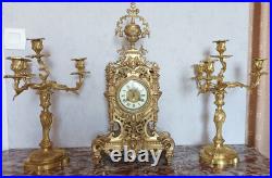 Belle composition de garniture de cheminée XIX siècle Belle composition de garniture de cheminée XIX siècle