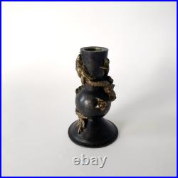 Bougeoir chinois en bronze patiné, décor au dragon impérial Fin XIXe siècle