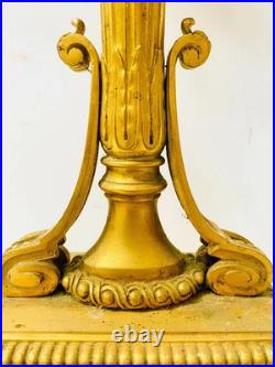Bougeoir en bronze doré et ciselé XIX siècle Bougeoir en bronze doré et ciselé XIX siècle