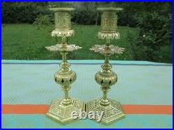 Bougeoirs anciens 2 pièces Médaillons bronze XIX siècle France