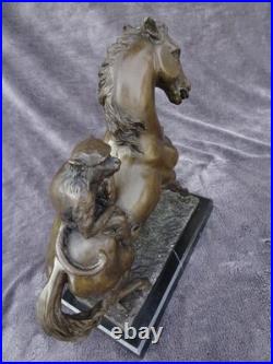 Bronze de Barye le singe sur le cheval XIX siècle Bronze de Barye le singe sur le cheval XIX siècle