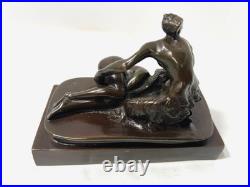 Bronze érotique a patine brune S. M XIX siècle
