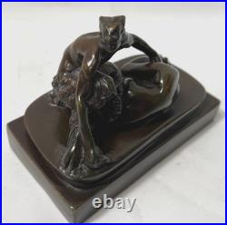 Bronze érotique a patine brune S. M XIX siècle
