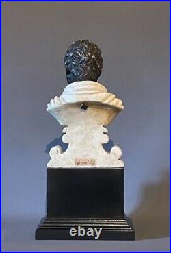Buste en albâtre et bronze patiné représentant Aristote. Italie, XIXe siècle
