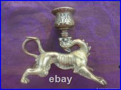 Chandelier ancien en bronze Lionne, XIXe siècle France Chandelier ancien en bronze Lionne, XIXe siècle France