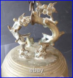 Cloche chinoise XIX-XX Siecle rare temple bell bronze on hardwood stand 19thc