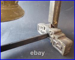 Cloche chinoise XIX-XX Siecle rare temple bell bronze on hardwood stand 19thc