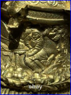 Clochette de table ou d'apparat en bronze doré XIXe siècle Scène De Chasse Clochette de table ou d'apparat en bronze doré XIXe siècle Scène De Chasse