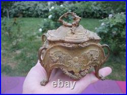 Coffret Guirlande ancien XIXe siècle alliage de bronze France