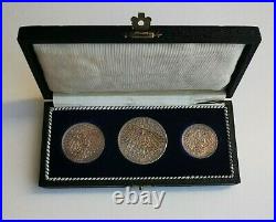 Coffret de 3 monnaies en argent Allemande 1911 2,3 et 5 Mark