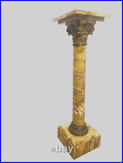 Colonne dorique marbre jaune de Sienne et bronze finement sculpté. XIX siècle