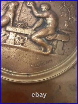 Coupe en bronze signée Levillain Barbedienne XIXe Siecle 14cm