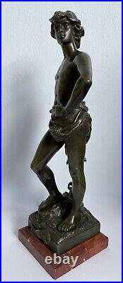 David, Sujet En Bronze Signé A Gaudez. Sculpture de la fin du XIX ème siècle