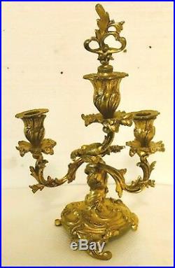 Deux bougeoirs louis XV rocaille bronze doré trois bras lumières. XIX siècle
